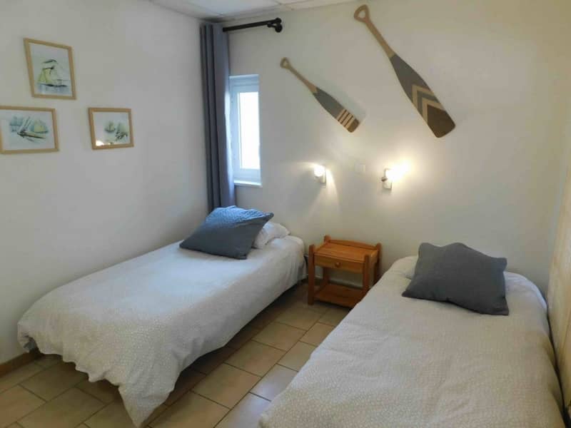 Domaine-Bougainvillees-camargue-bougains-gite-2-appart-hotel-villetelle-chambre-2-lits